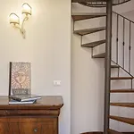 Lomellini Palace Apartments By Wonderful Italy